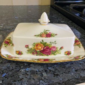 Vintage Royal Albert Old Country Roses Covered Butter